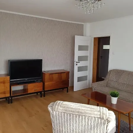 Aleksandra We Wielu Z Widokiem Na Jezioro