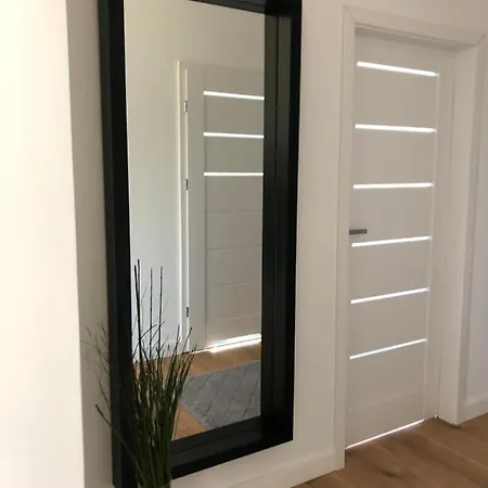 Apartmán Aleksandra We Wielu Z Widokiem Na Jezioro *