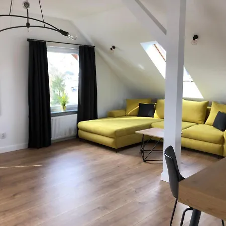 Aleksandra We Wielu Z Widokiem Na Jezioro Apartmán Wiele