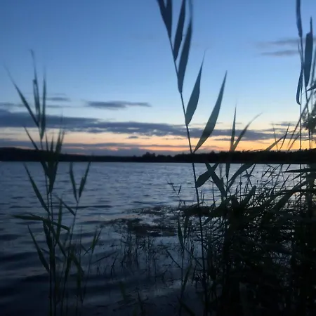 Aleksandra We Wielu Z Widokiem Na Jezioro דירה *
