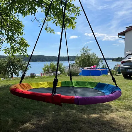 Aleksandra We Wielu Z Widokiem Na Jezioro *