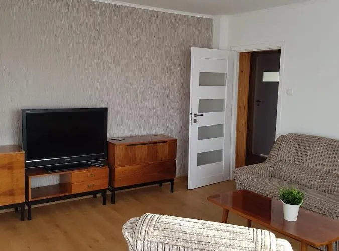 Aleksandra We Wielu Z Widokiem Na Jezioro